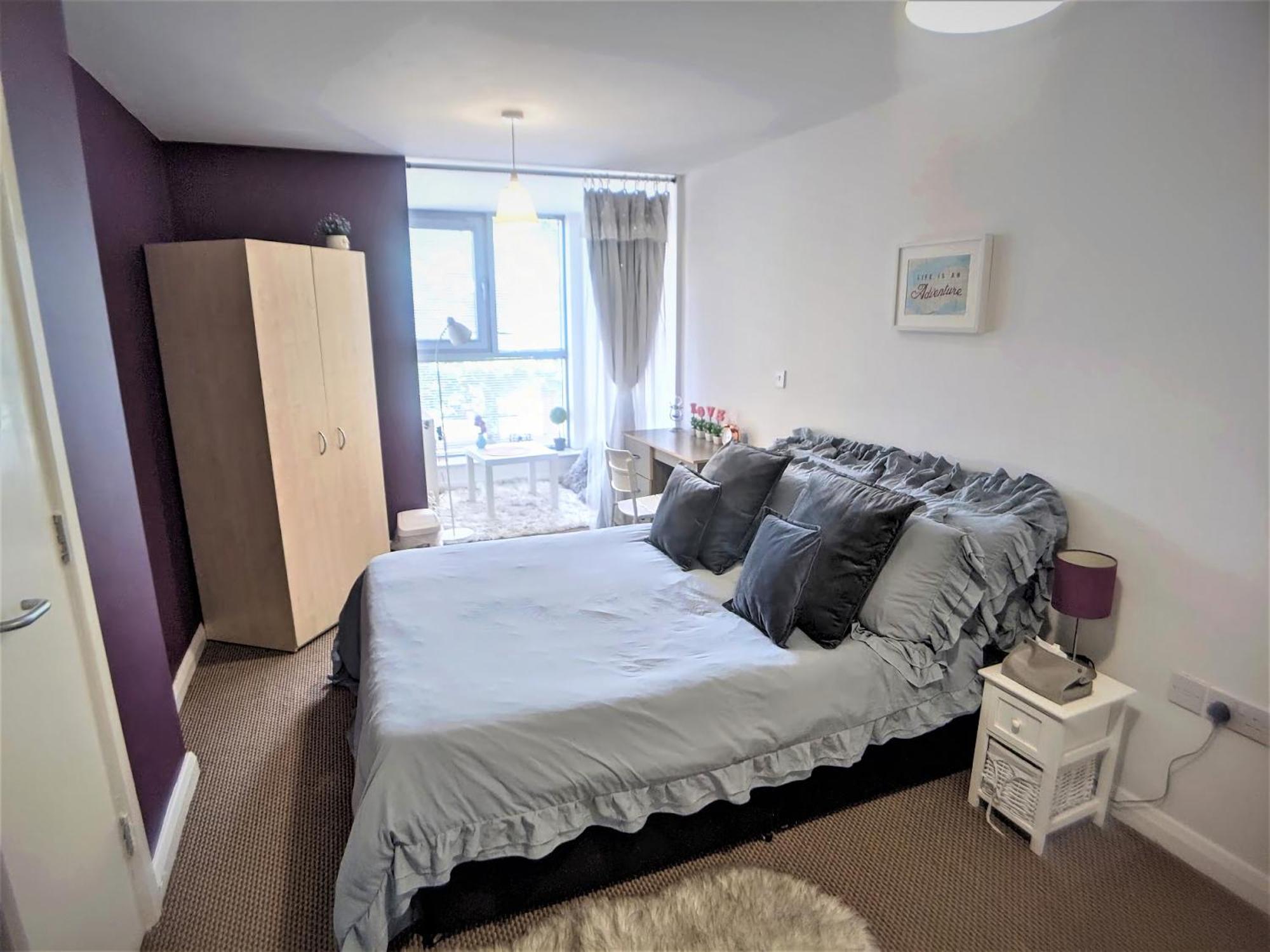 Large 3 Bedrooms In Liverpool City Centre, Free Parking Экстерьер фото
